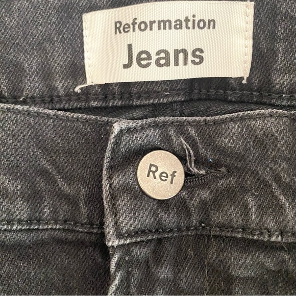 Reformation High Rise Straight Leg Jeans - Size 28 - Picture 6 of 9